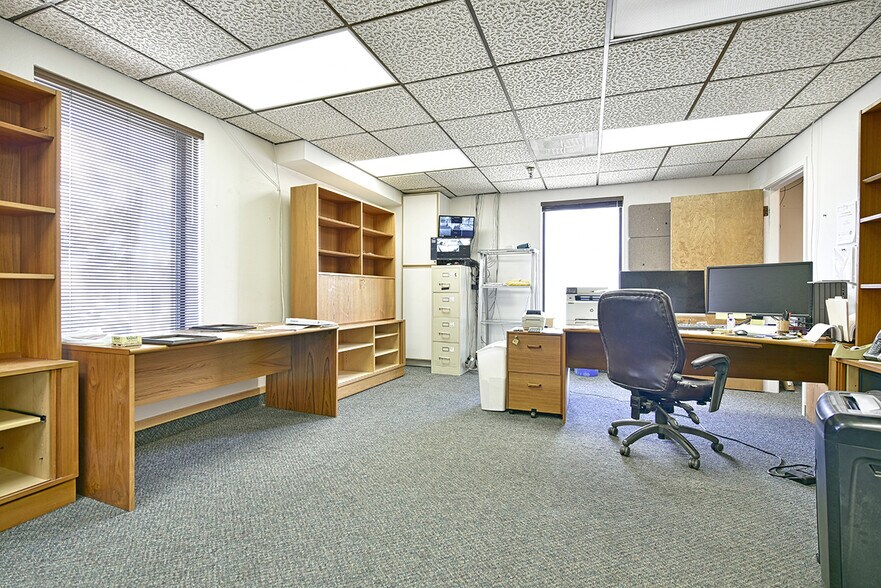 More Photos Of 1744 Forrest Way, Carson City Manufacturing For Sale