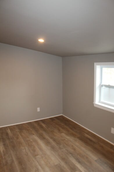 More Photos Of 801 S Mill St, Clio Apartments For Sale