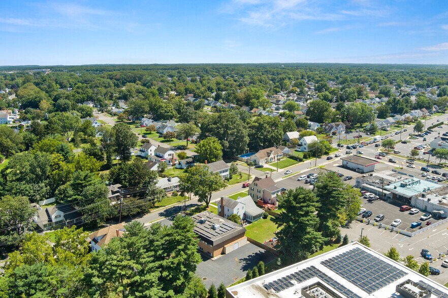 More Photos Of 2561 Yardville Hamilton Squ Rd, Hamilton Square Office For Sale