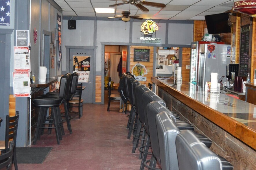 More Photos Of 119 N Lincoln St, Ransom Bar For Lease