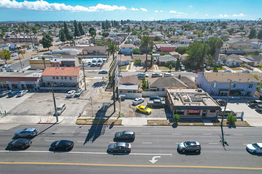 More Photos Of 1021-1026 W Century Blvd, Los Angeles Storefront Retail Residential For Sale