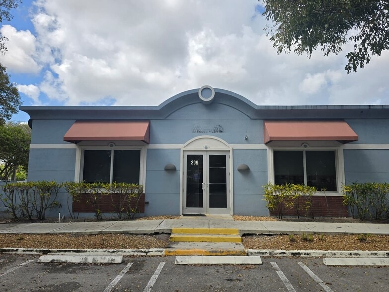 More Photos Of 201-209 SW 84th Ave, Plantation Medical For Lease
