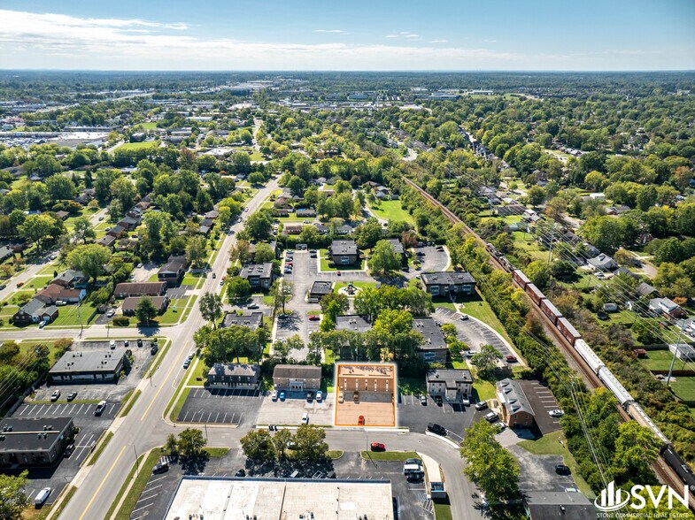 More Photos Of 261 Regency Cir, Lexington Office For Lease