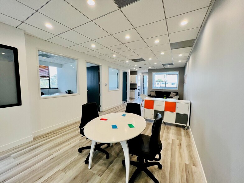 More Photos Of 11965 Venice Blvd, Los Angeles Loft Creative Space For Lease