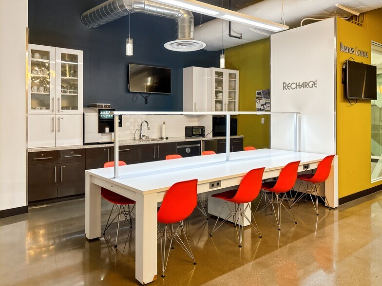 More Photos Of 5250 Lankershim Blvd, North Hollywood Coworking Space