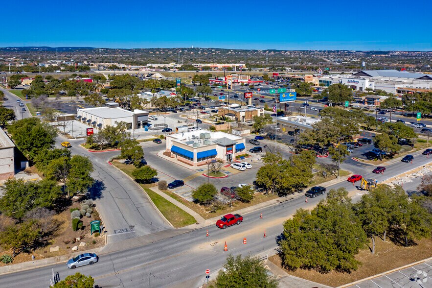 More Photos Of 11309-11323 Bandera Rd, San Antonio Unknown For Lease