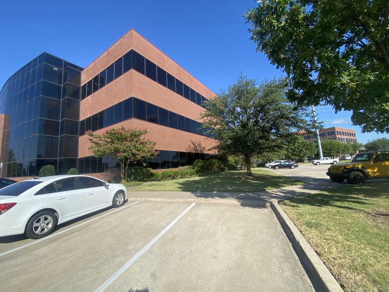 More Photos Of 1575 Heritage Dr, McKinney Office For Lease