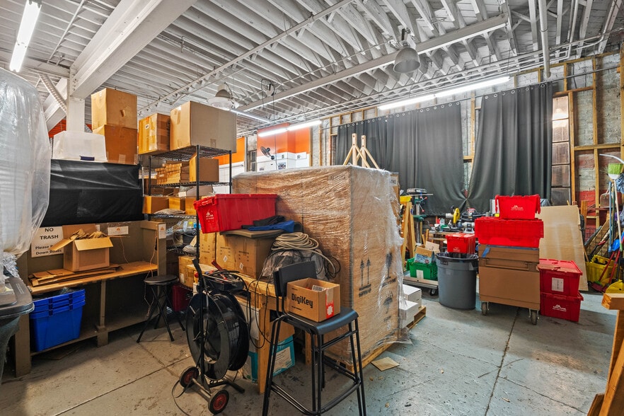 More Photos Of 162 W Plant St, Winter Garden General Retail For Lease