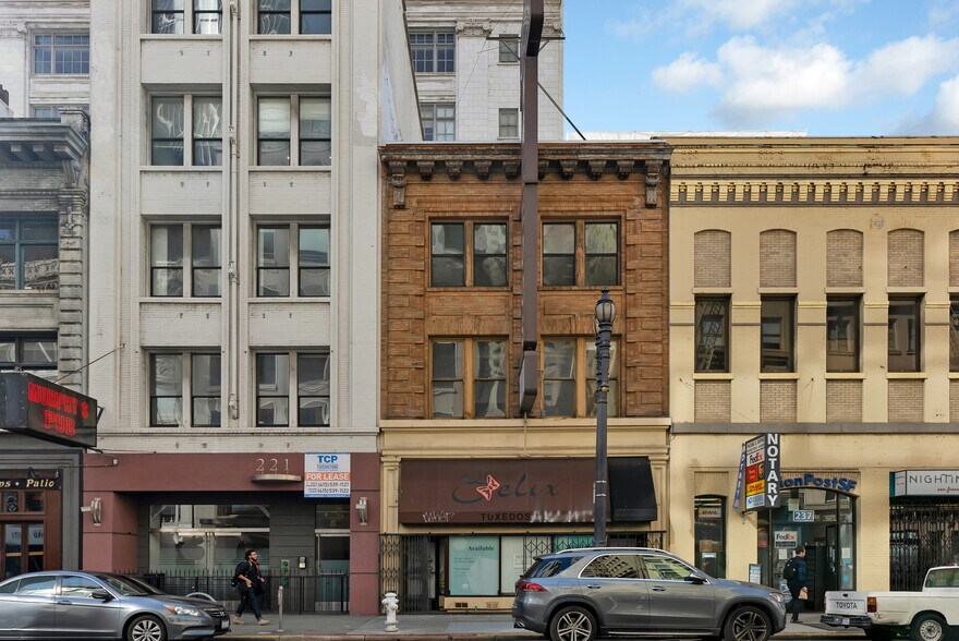 More Photos Of 227-231 Kearny St, San Francisco Storefront Retail Office For Lease