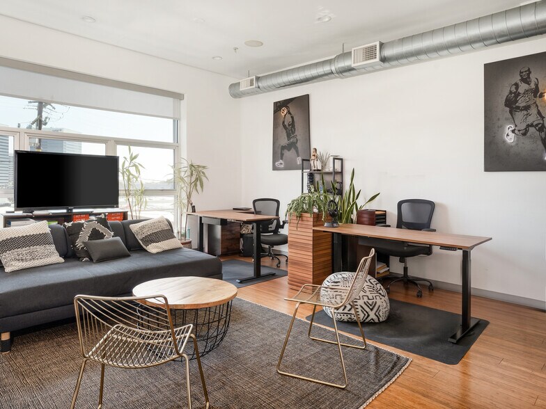 More Photos Of 215 California St, El Segundo Office For Lease
