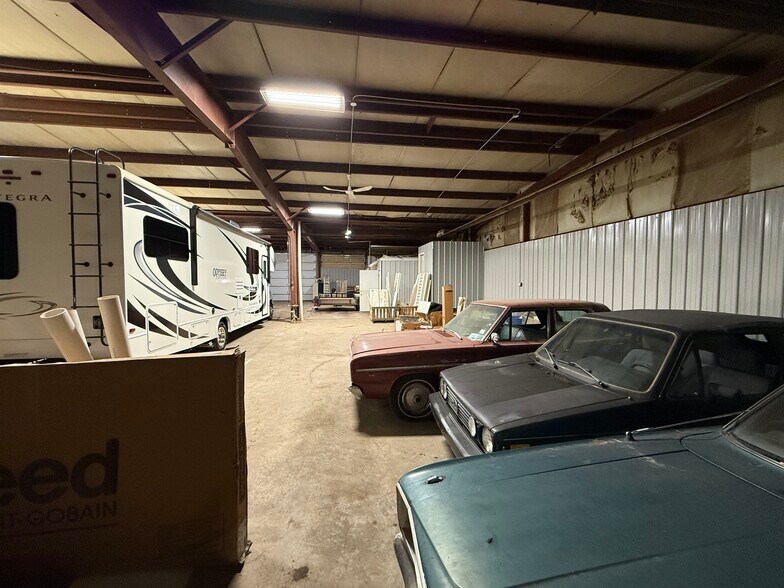 More Photos Of 805 Atlantic Ave, Franklin Light Manufacturing For Sale