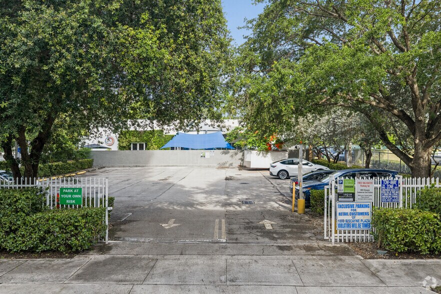 More Photos Of , Miami Multifamily For Sale