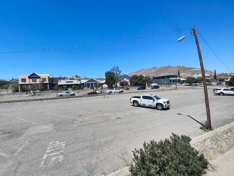 More Photos Of 901 Arizona Ave, El Paso Schools For Sale