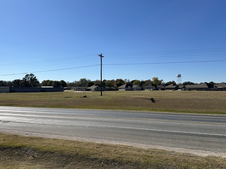More Photos Of 305 US 377 hwy, Whitesboro Land For Lease