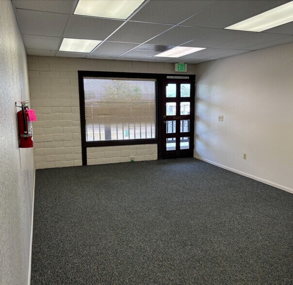 More Photos Of 23470 Olive Wood Plaza Dr, Moreno Valley Office Residential For Lease