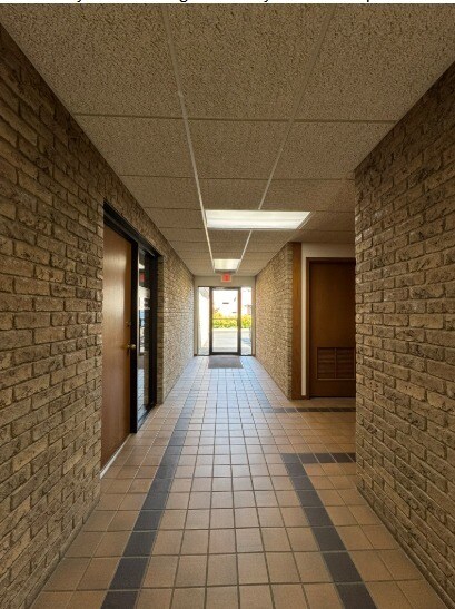 More Photos Of 43120 Utica Rd, Sterling Heights Office For Lease