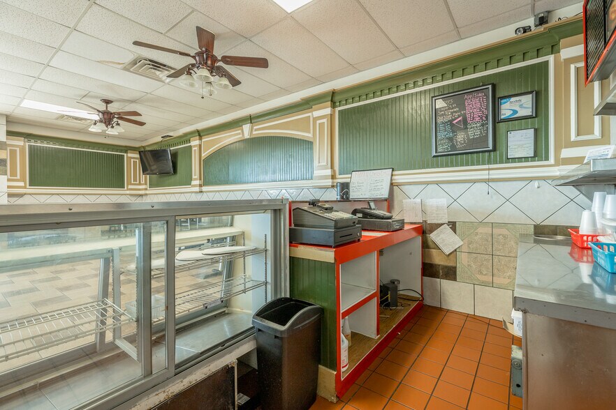 More Photos Of 150 Pearl Dr, LaFayette Restaurant For Sale