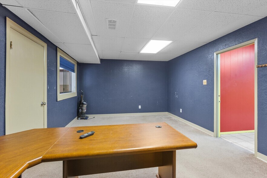 More Photos Of 201 Ragland St, Palestine Religious Facility For Sale