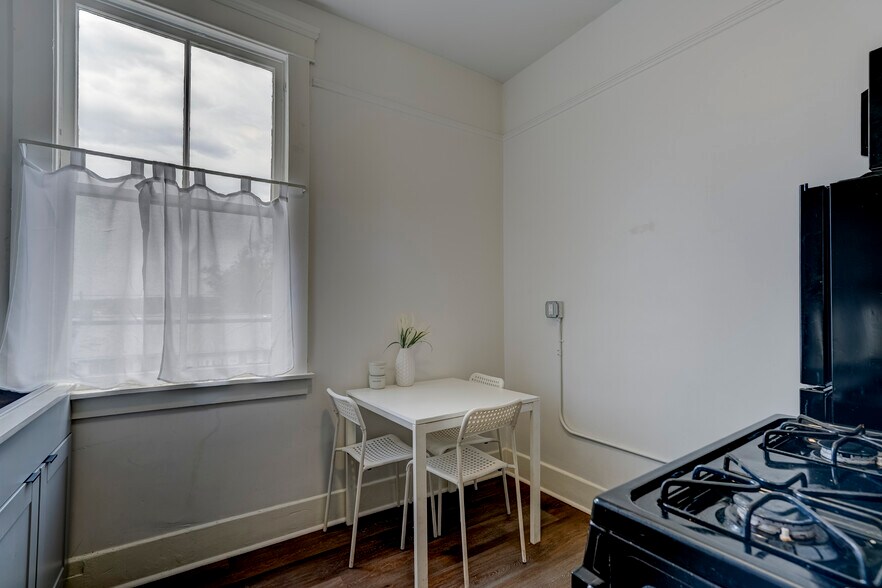 More Photos Of 215 E Willis St, Prescott Apartments For Sale