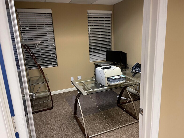 More Photos Of 437 N Riverside Ave, Rialto Loft Creative Space For Lease