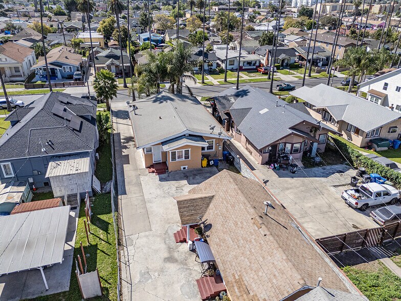 More Photos Of 1565 W 51st St, Los Angeles Multifamily For Sale