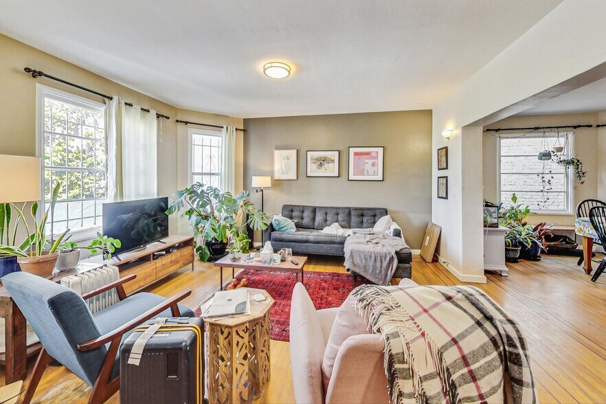 More Photos Of 2811-2815 Telegraph Ave, Berkeley Storefront Retail Residential For Sale