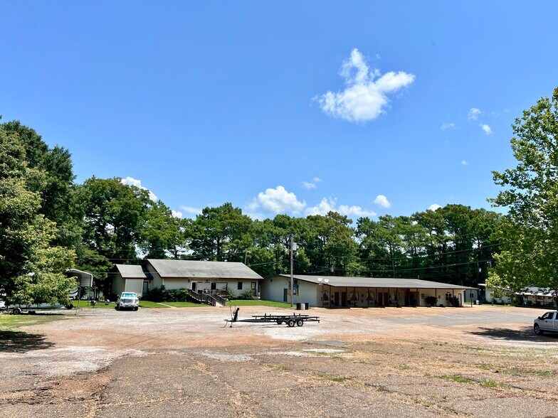 More Photos Of 1424 Fisherman Dr, Ferriday Hotel For Sale