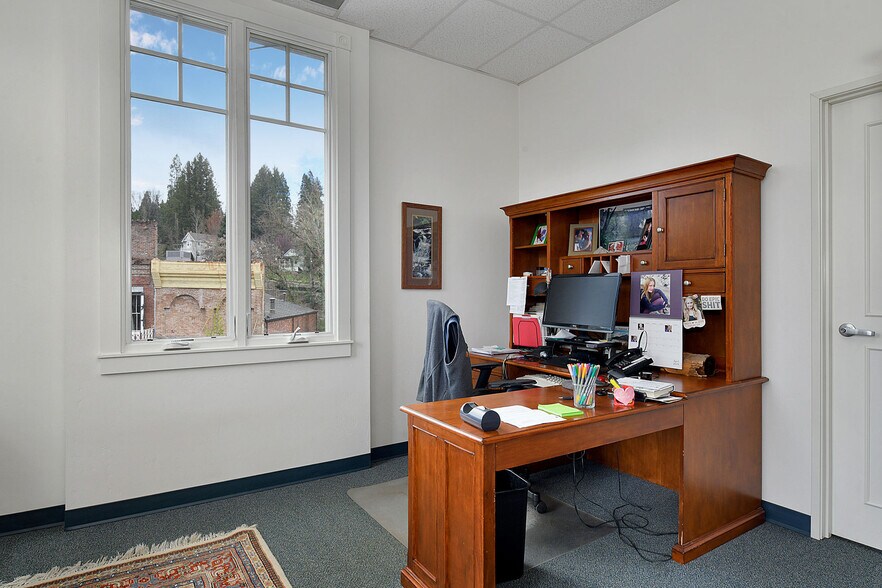 More Photos Of 100 Union St, Nevada City Office For Sale