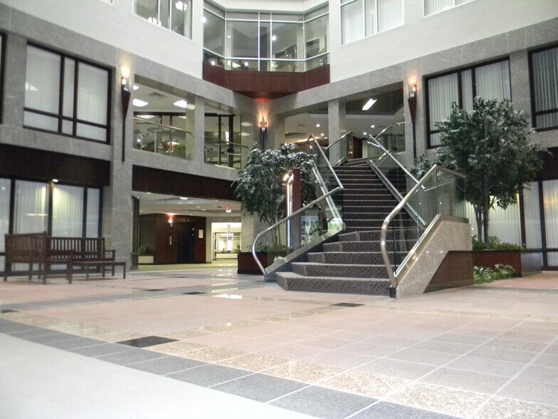 More Photos Of 500 Cummings Ctr, Beverly Office For Lease