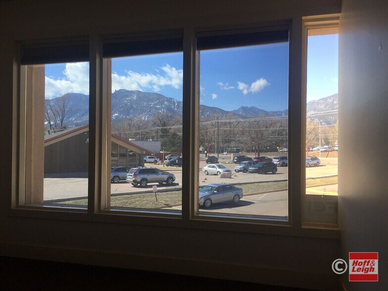 More Photos Of 1765 S 8th St, Colorado Springs Office For Sale