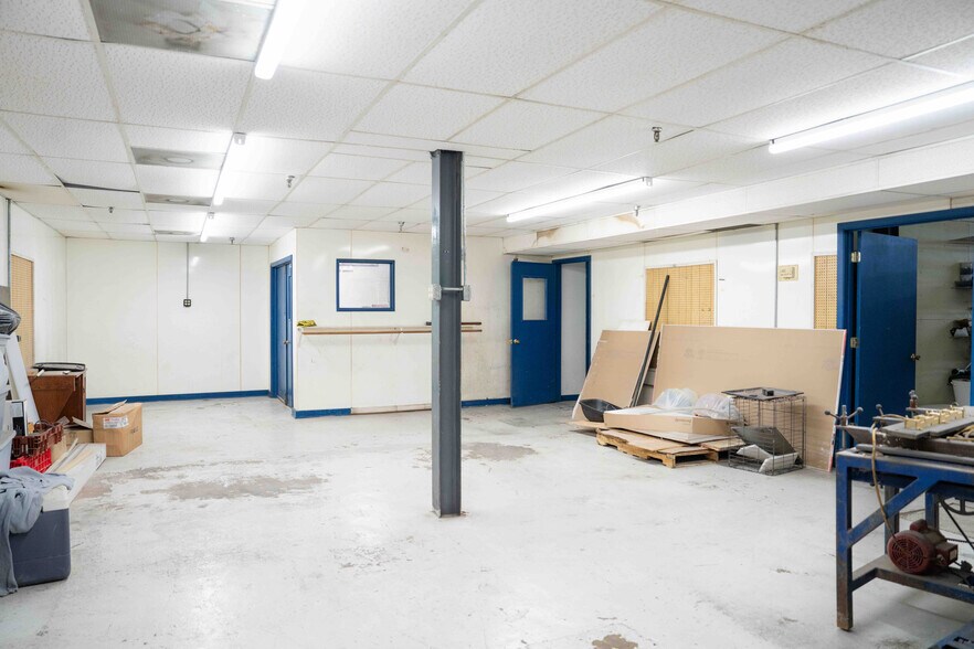 More Photos Of 201 N Missouri Ave, Sedalia Manufacturing For Sale