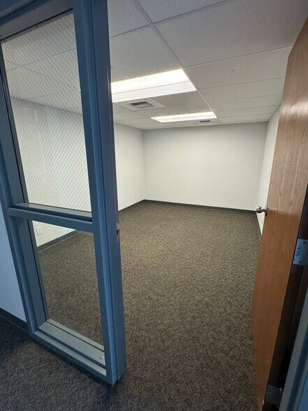 More Photos Of 1426 E 3rd Ave, Kennewick Warehouse For Lease