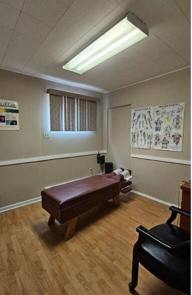 More Photos Of 515 N Black Horse Pike, Runnemede Medical For Sale
