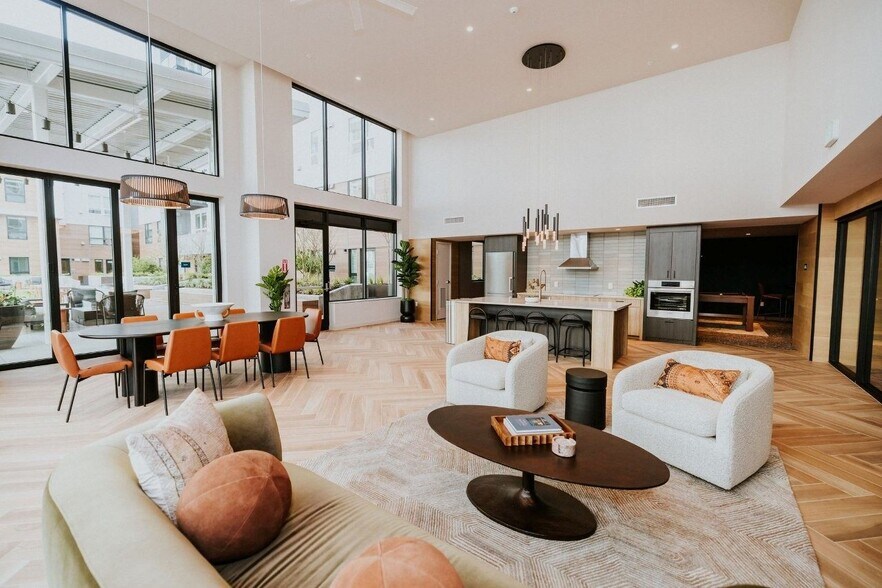 More Photos Of 132 NE 145th St, Shoreline Apartments For Lease