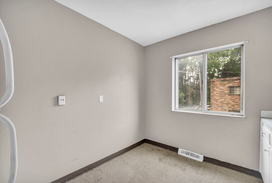 More Photos Of 818-850 S Green Rd, South Euclid Apartments For Sale