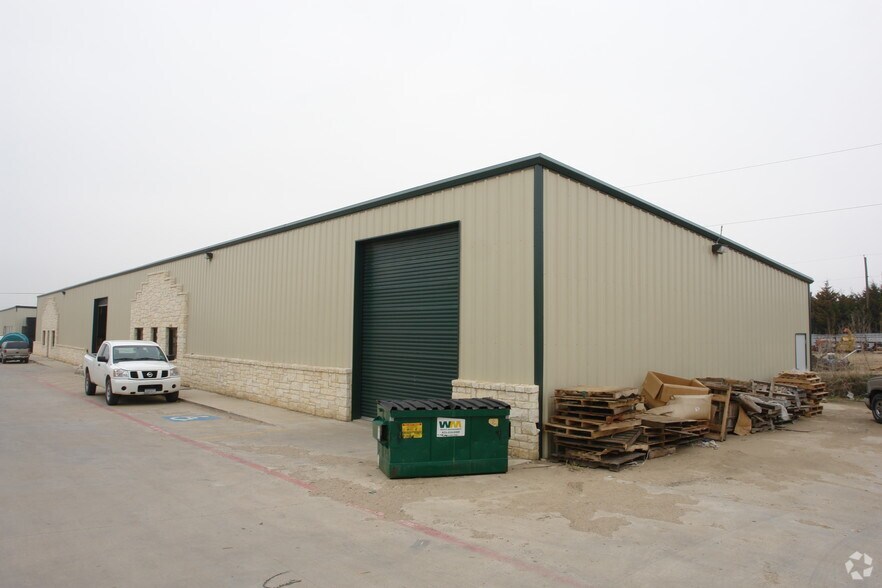 More Photos Of 1748 N Main St, Cleburne Unknown For Lease