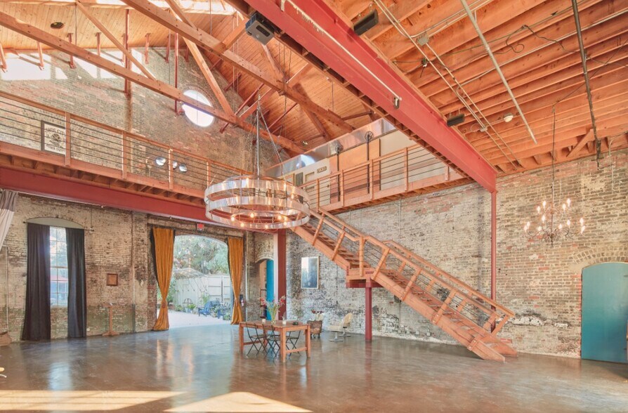 More Photos Of 2640 Huron St, Los Angeles Office For Sale