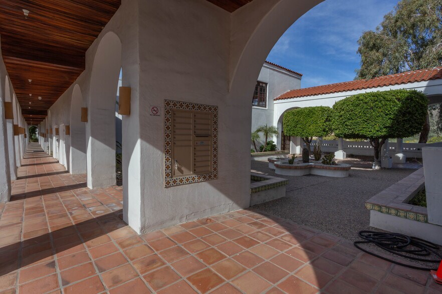 More Photos Of 1825-1845 E Northern Ave, Phoenix Office For Lease