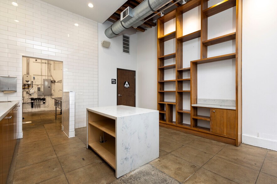 More Photos Of 3524-3536 W Sunset Blvd, Los Angeles Storefront For Lease