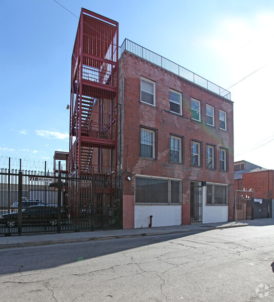 Primary Photo Of 718 Gladys Ave, Los Angeles Warehouse For Sale