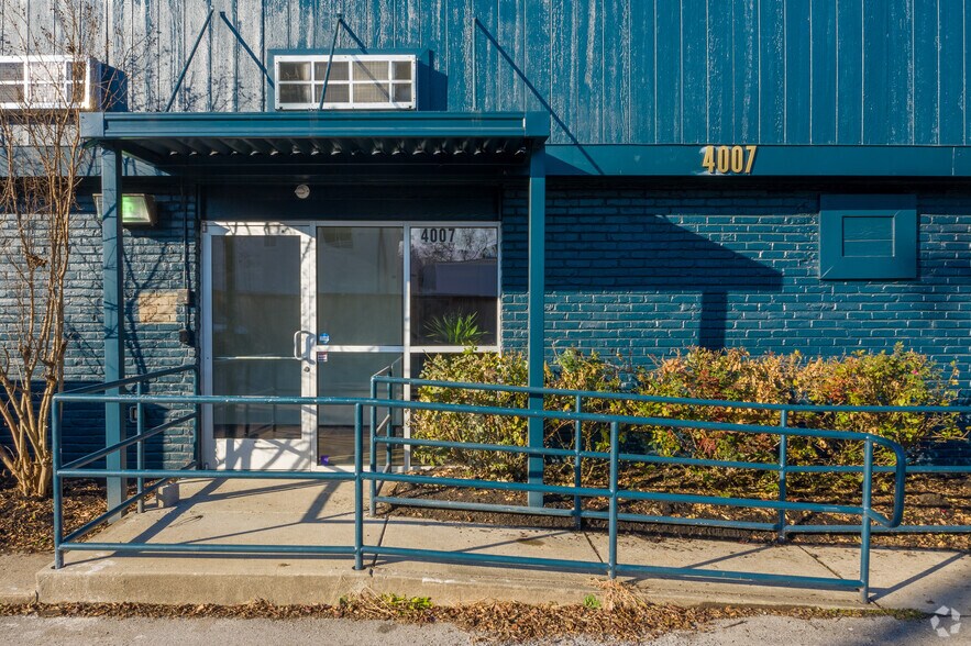 More Photos Of 4007 Delaware Ave, Nashville Office For Lease