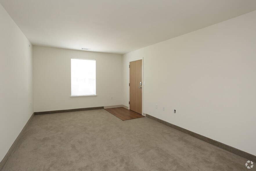 More Photos Of 700 Wincoram Way, Coram Apartments For Lease