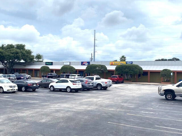 More Photos Of 5862-5898 Everhart Rd, Corpus Christi Unknown For Lease