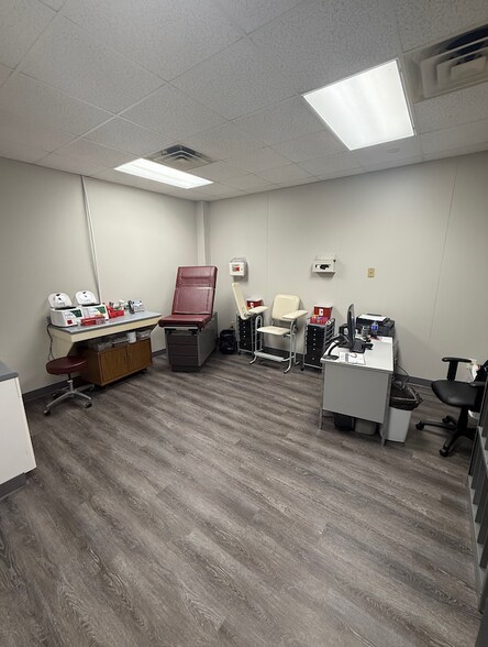 More Photos Of 518 E H St, Erwin Medical For Sale