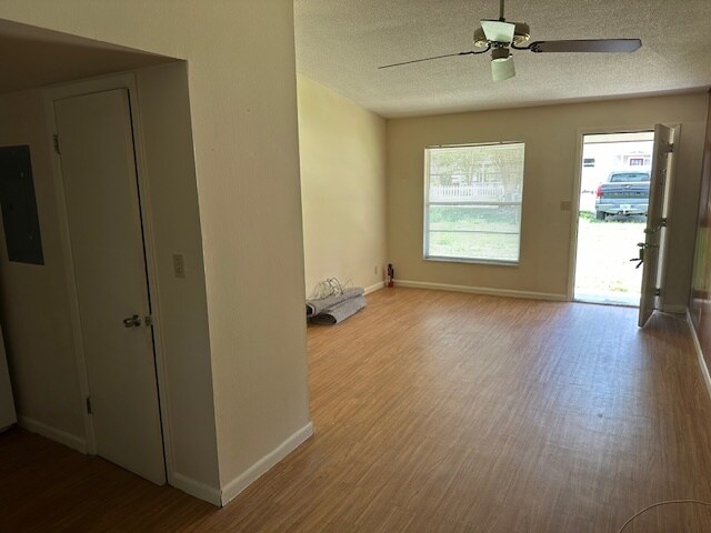 More Photos Of 2600 21st St NW, Winter Haven Apartments For Sale