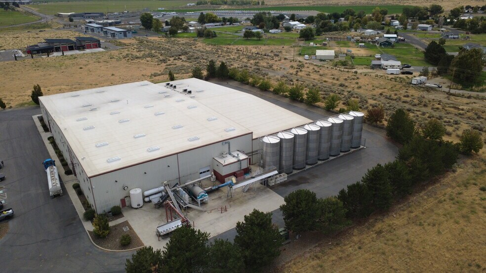 More Photos Of 8111 Keene Rd, West Richland Manufacturing For Sale