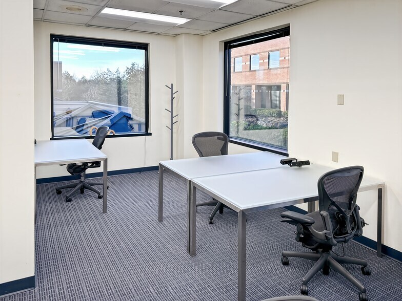 More Photos Of 1 Crossroads Dr, Bedminster Coworking Space