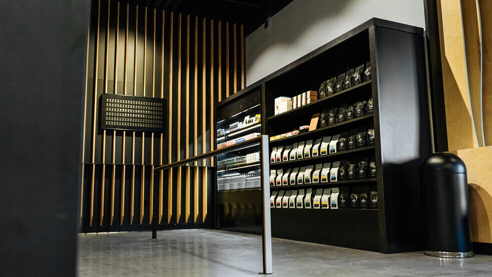 More Photos Of 8605 E Raintree Dr, Scottsdale Office For Lease