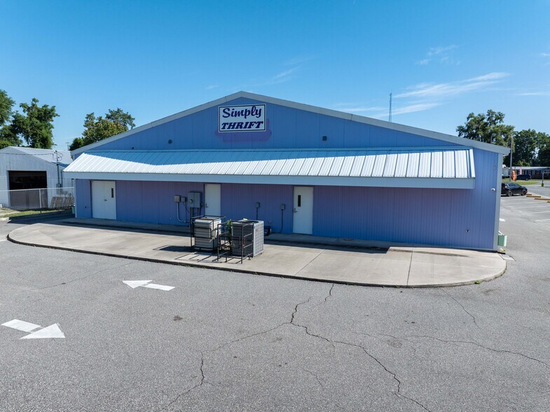 More Photos Of 4134-4136 W US Highway 90, Lake City Freestanding For Sale