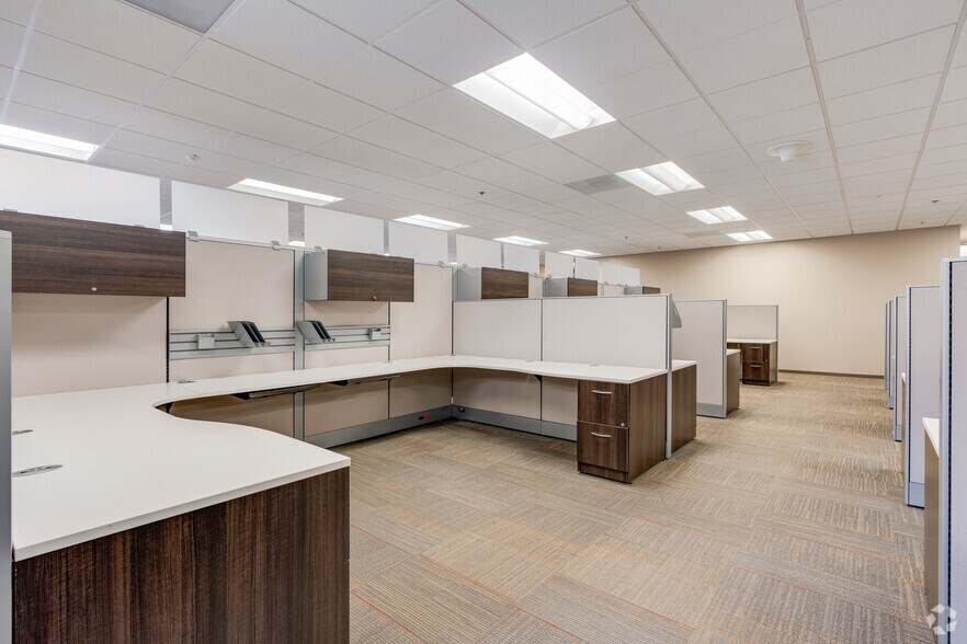 More Photos Of 800 W Chestnut Ave, Monrovia Office For Lease